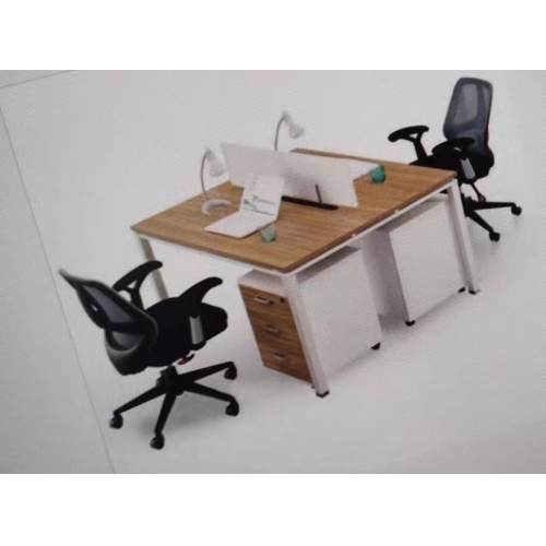 國(guó)產(chǎn)辦公桌